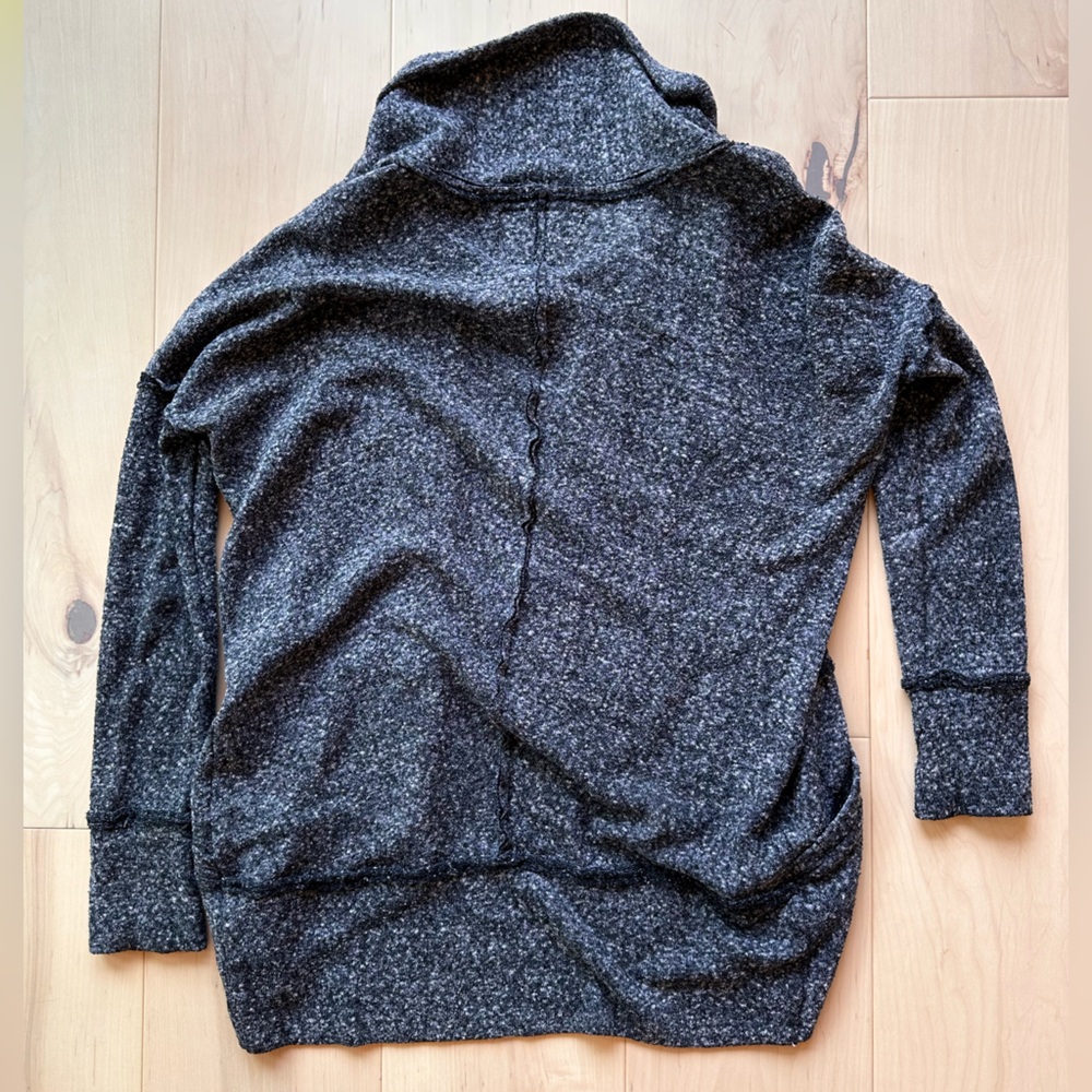Roots Cardigan - Picture 3 of 6
